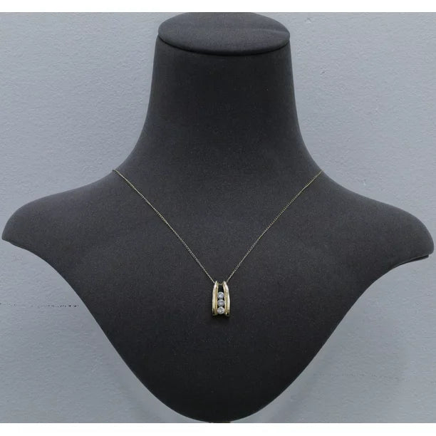 14K Yellow Gold 1Ct TDW Diamond Ladder 3-Stone Necklace