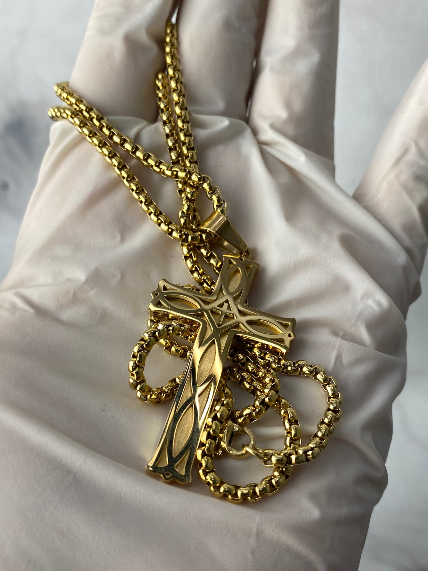 Celtic Knot Cross Pendant Necklace