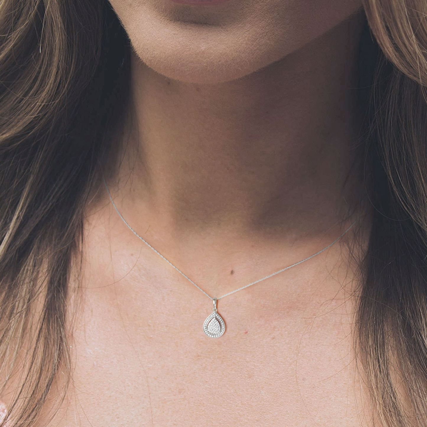 1/6Ct TDW Diamond Cluster Halo Necklace Pendant in 10K Gold by De Couer